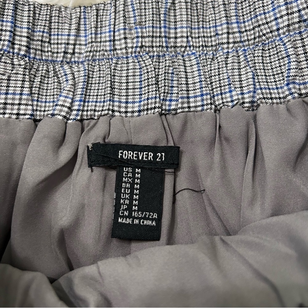 Forever 21 Gray High Waist elastic Tailored Shorts size Medium with tie belt - Picture 3 of 7